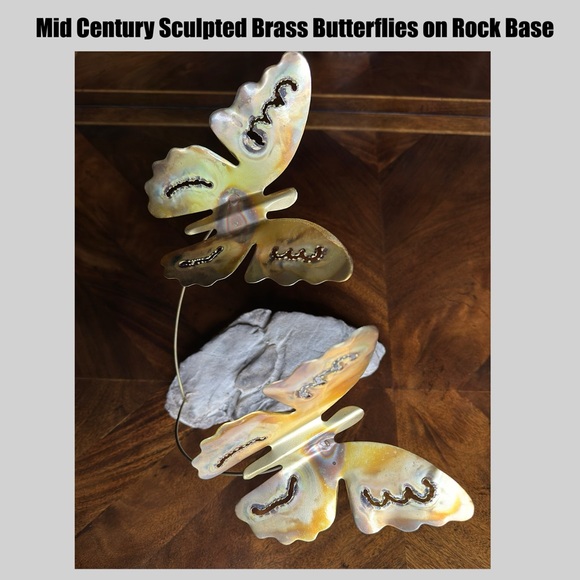 ‼️RARE VINTAGE‼️ Mid Century Brass Sculpted Butterflies on Rock Base - Picture 2 of 4